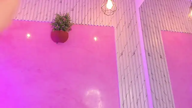 Chat XXX en directo de cloee_bms