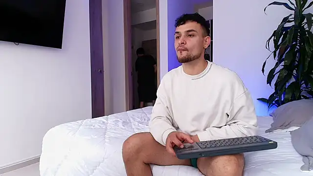 دردشة Two_sinzXX الجنسية المباشرة