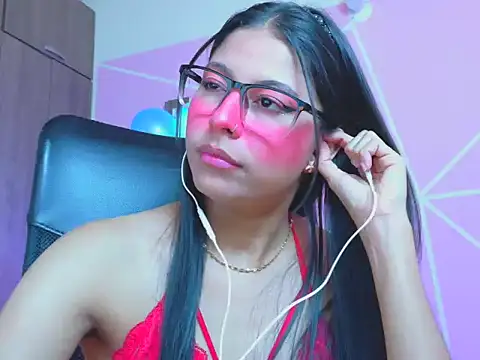 دردشة _ALLYSON18_ الجنسية المباشرة