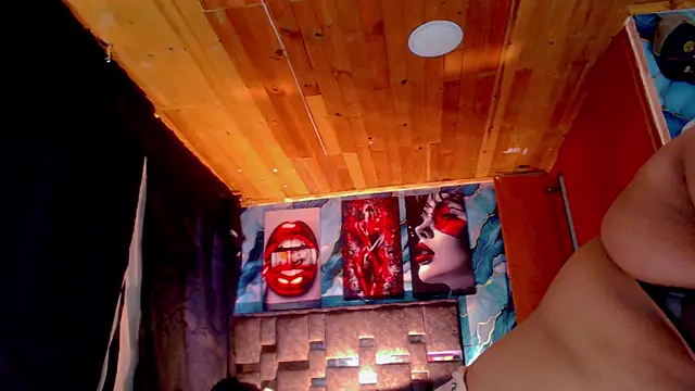 NikollThoms live XXX chat