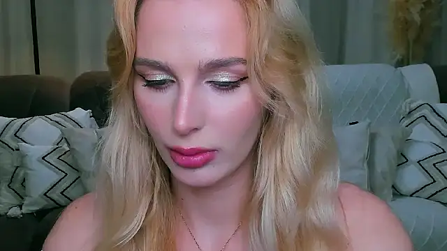 دردشة blonde__flirt الجنسية المباشرة