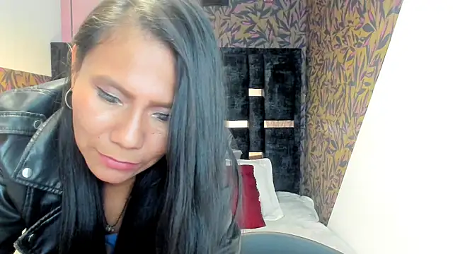 Keyla_Brunette_ 现场XXX聊天