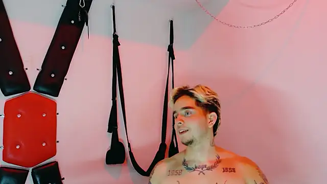 AliceandMaxのライブXXXチャット