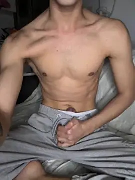 عرض كام AdrianAfterDark