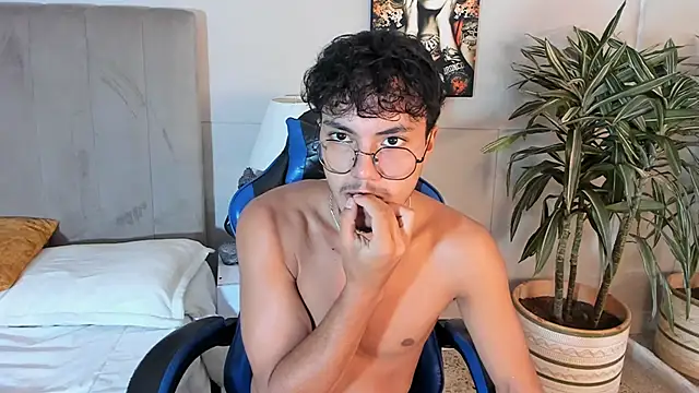 Chatroom XXX en direct de kai_storn