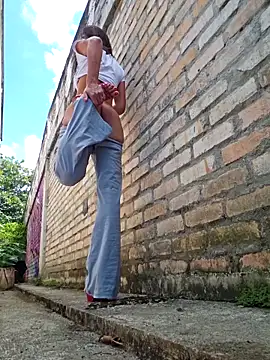 Yuky_ta: онлайн-секс-чат