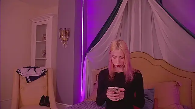 Lola_Gilbert 现场XXX聊天