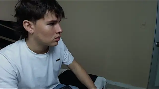 SEXYBOY_VC live XXX chat