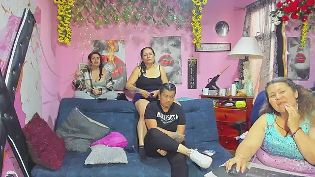 Webkamerová show lesbiancuple