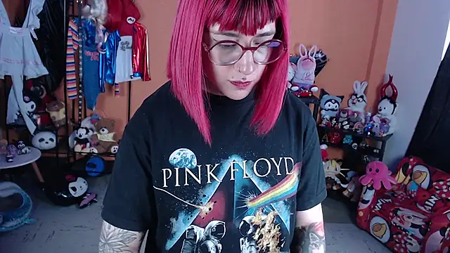 MissMiia2 élő XXX-chatje