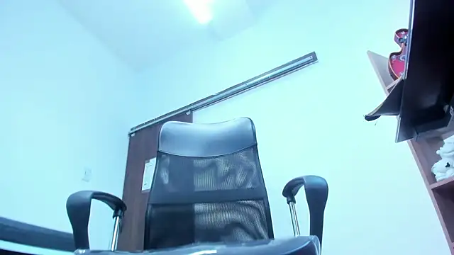 LeilaSmith_ Chat XXX live