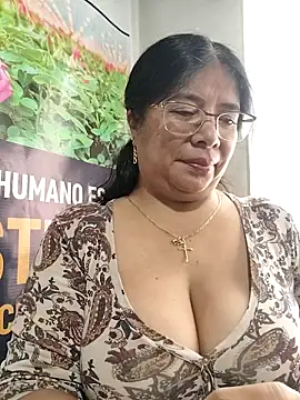 Chat +18 de __valentina18 ao vivo