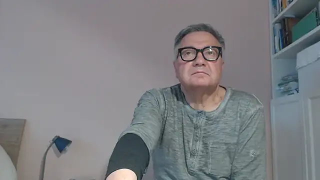 YOU6me's Webcam Show