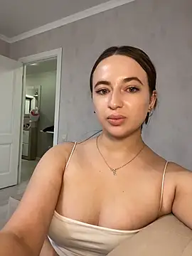 AlisaQSky 现场XXX聊天