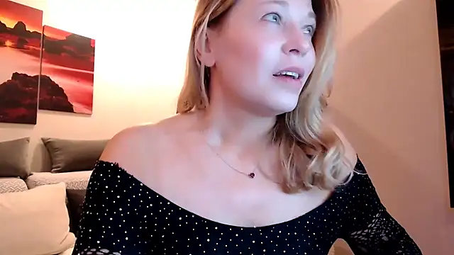 love-bionda Webcam show