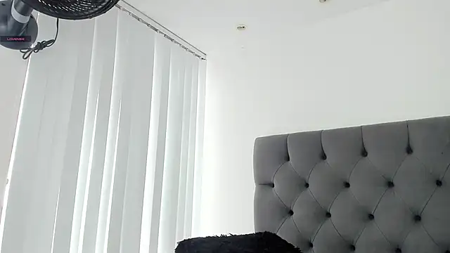 Chat +18 de VictoriaParkeer ao vivo