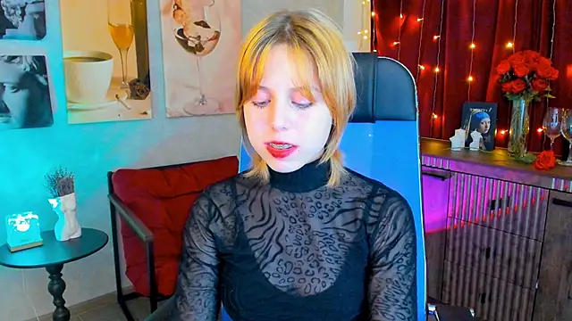 VivienneHebert: онлайн-секс-чат