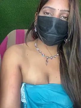 Pertunjukan Kamera Web HOTTY-TINA