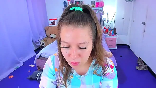 Chatroom XXX en direct de Luna_Analya