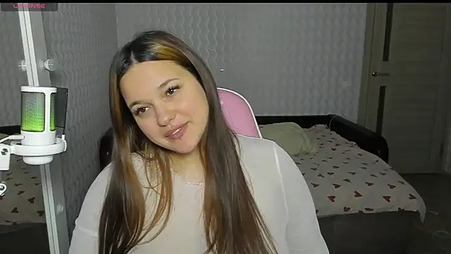 Elyssae: απευθείας συνομιλία ΧΧΧ