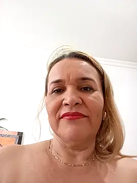 Chat +18 de charlotte_milf30 ao vivo