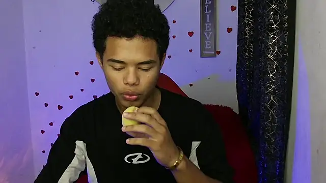 kael_fox's Live XXX Chat