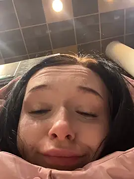 Chat XXX ao vivo de Flora_Ray