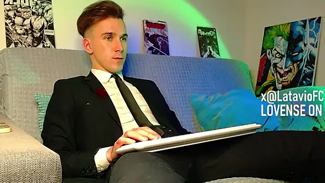 แชท XXX สดของ Midnighter_