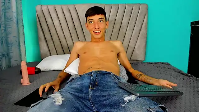 Živý XXX chat Maikol_Ortiz