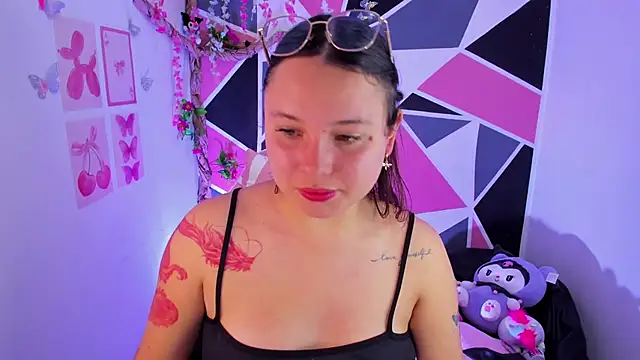 Chatroom XXX en direct de little_emma0