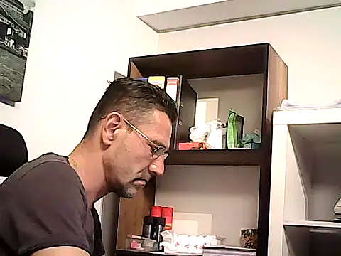 mastercharisma35: онлайн-секс-чат