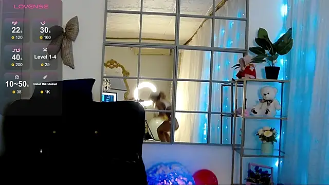 Czat XXX na żywo – SarahRaynex