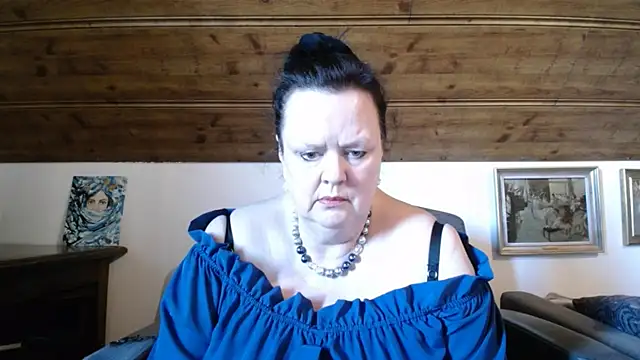 TiffanyMature – Naživo XXX chat