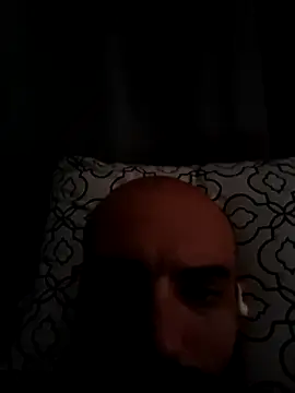 Robsonitj90 Adlı Modelin Canlı XXX Sohbeti