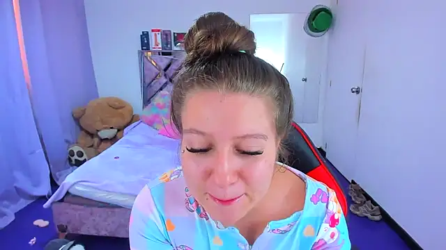 Luna_Analya live XXX chat