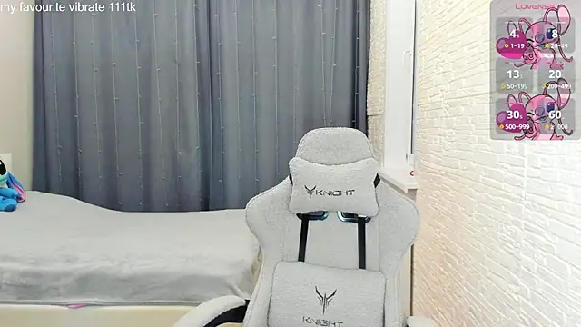 Hot_Mia_ Chat XXX live