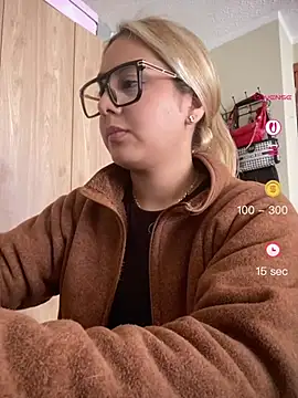 Miabonnett_のライブXXXチャット