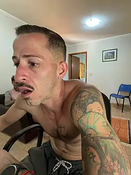 Lucasjandre Chat XXX live