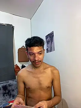 asian_darlingcummersxXx Adlı Modelin Web Kamerası Şovu