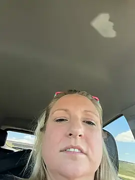 sweetkacibaby: онлайн-секс-чат