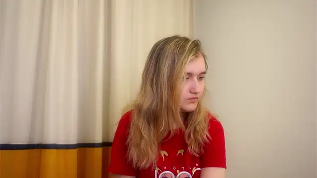 ThaliaNebel: онлайн-секс-чат