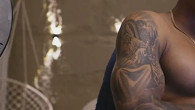 Logan_Varela Pertunjukan Webcam