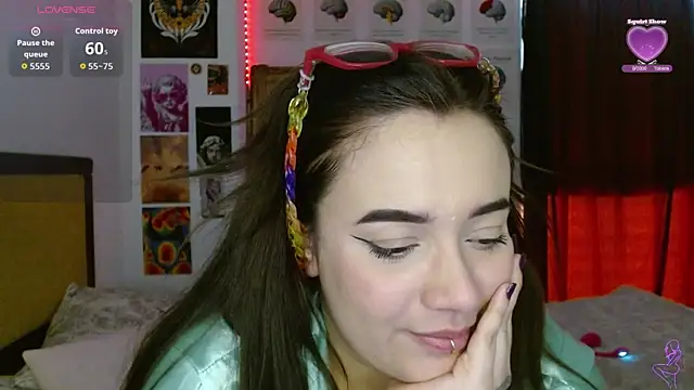 Chatroom XXX en direct de Nova-Satela