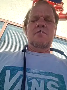 Chat XXX en directo de yourMasterisBored