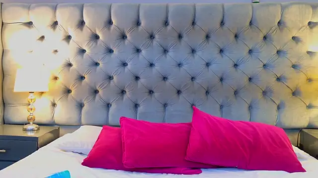 SamantaGのライブXXXチャット