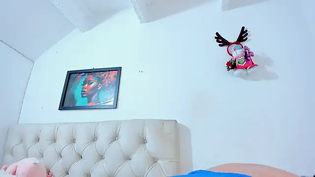 NayaWayne Show in webcam