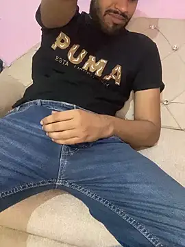 Show modela MASTTERRR na web-kameri