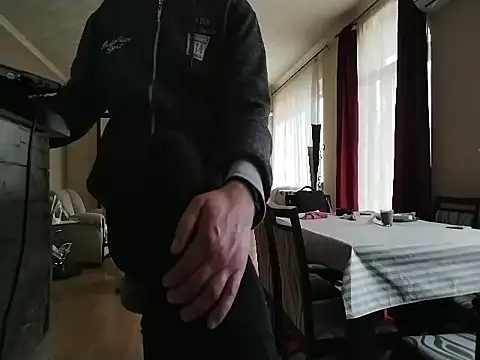 Pokazy przed kamerką – Snajperbaba