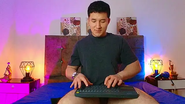 Alexander_Connorのウェブカメラショー