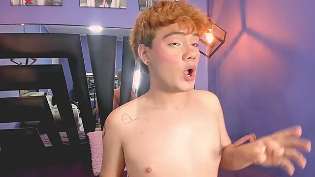 VeluniLiore's Webcam Show